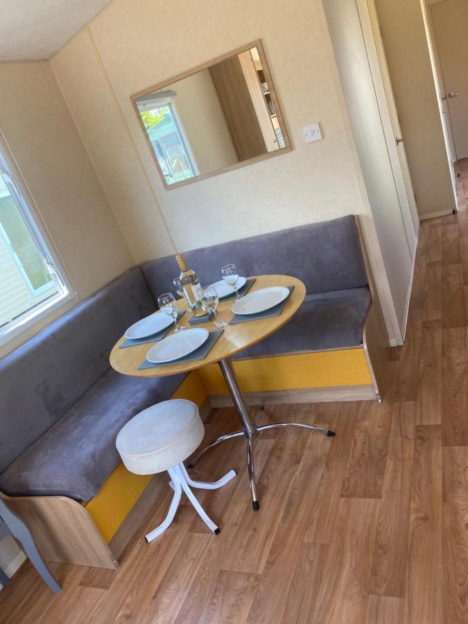Grange 37 Regent Bay Holiday Park 모아캠비 외부 사진